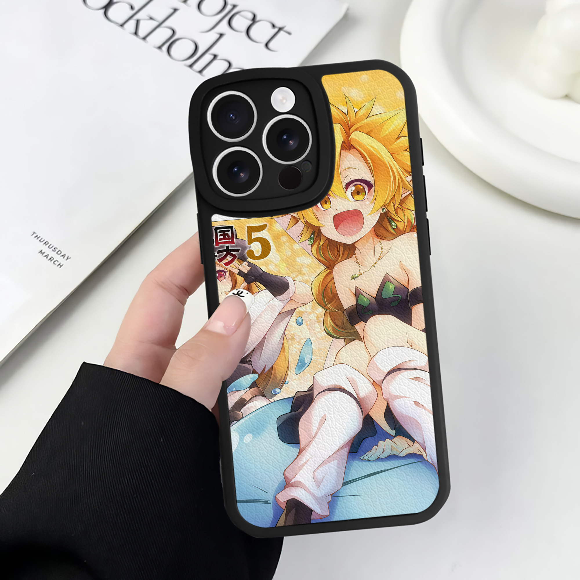 （画像用） 転スラ Regarding Reincarnated to Slime 【iPhone 16シリーズ対応】シリコンスマホケース（レザー調） 材質：シリコン